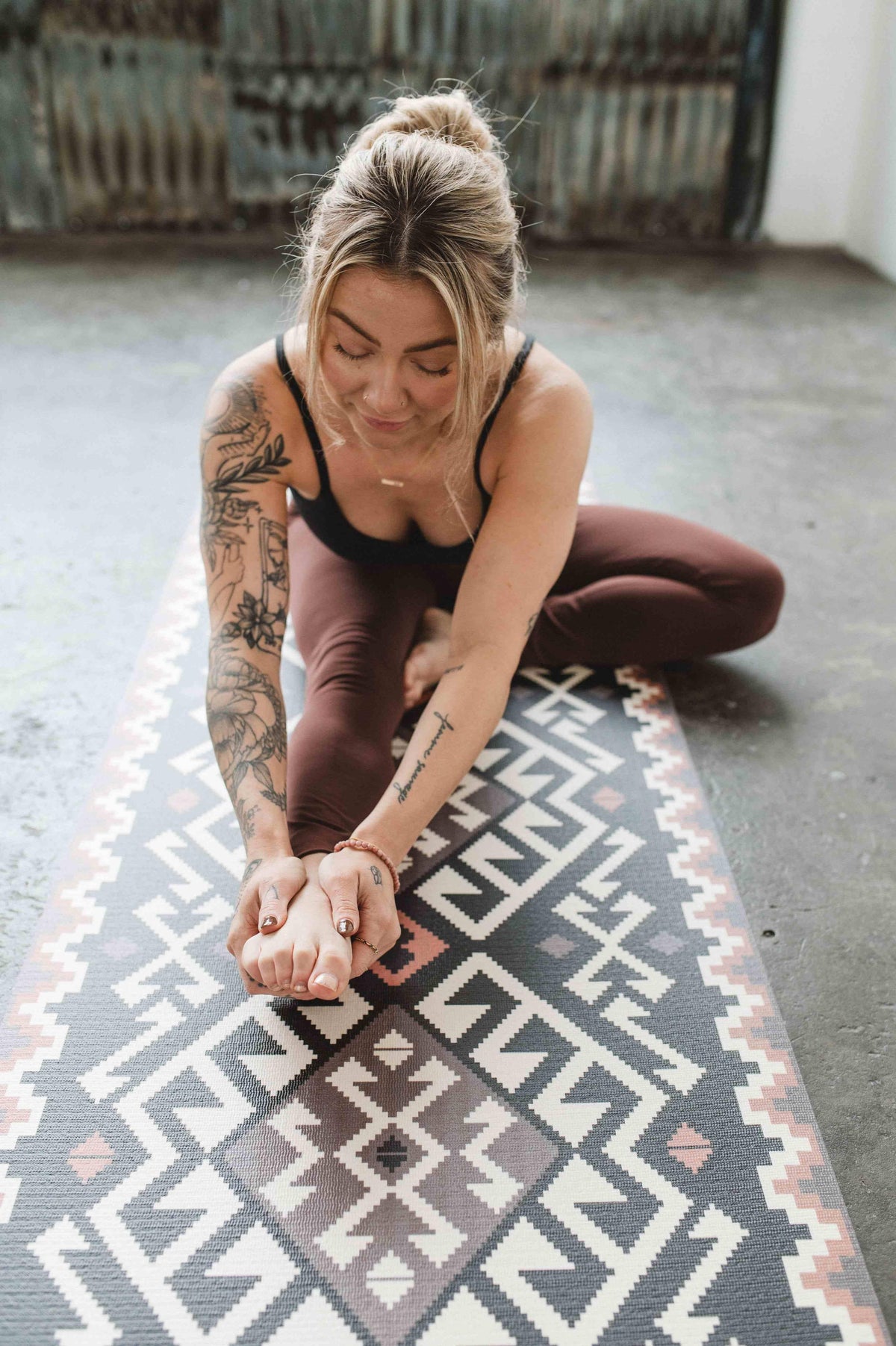 Moab Rocks Yoga Mat – 6 mm Extra Thick, Double-Sided Non-Slip, Eco-Friendly PER with Sandstone Design | Yune Yoga