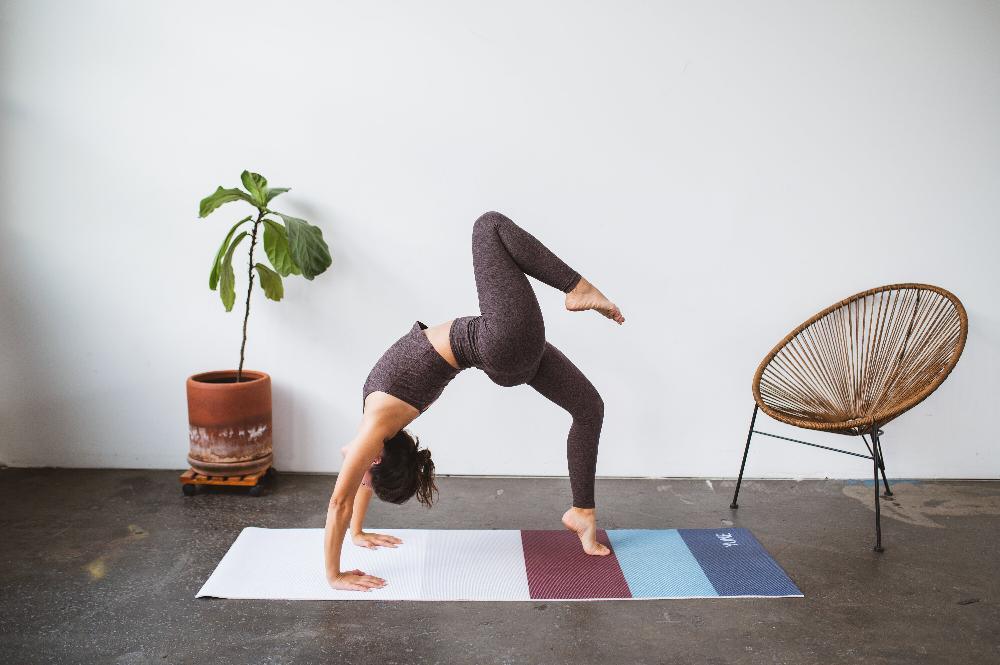 Yoga Mat | 6mm Lightweight | Striped| Non-Slip | Eco Friendly | Yune Yoga | Tofino