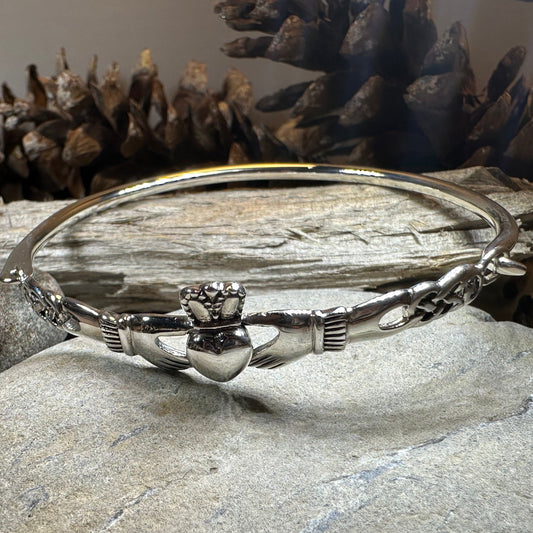 Pure Romance Irish Claddagh Bracelet