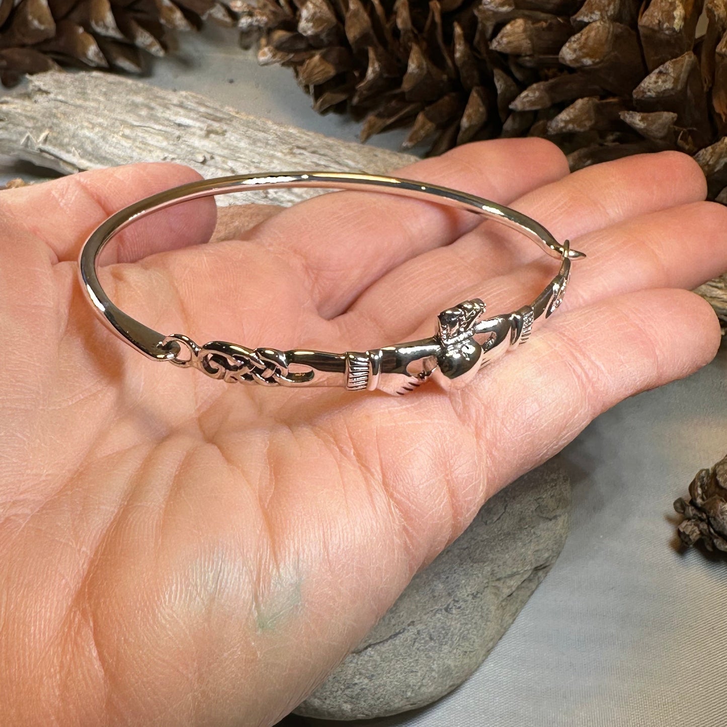 Pure Romance Irish Claddagh Bracelet