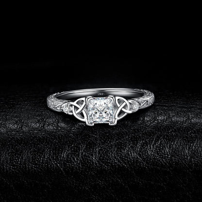 Triquetra Filigree™ 18K White Gold Ring