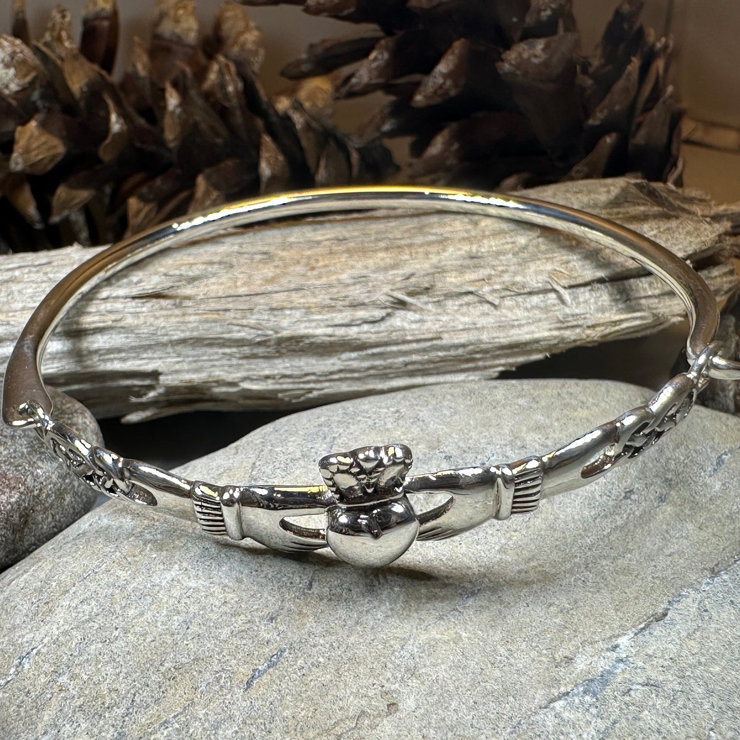 Pure Romance Irish Claddagh Bracelet