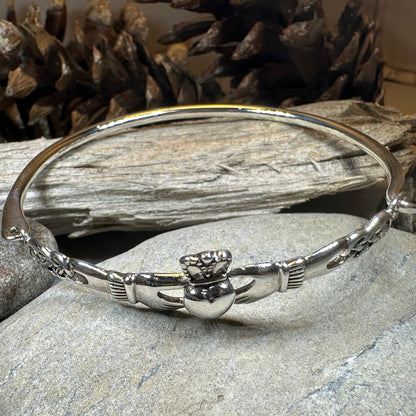 Pure Romance Irish Claddagh Bracelet
