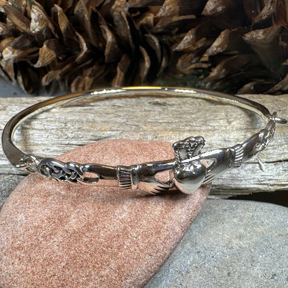 Pure Romance Irish Claddagh Bracelet