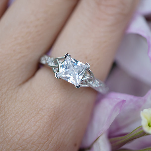 Triquetra Filigree™ 18K White Gold Ring