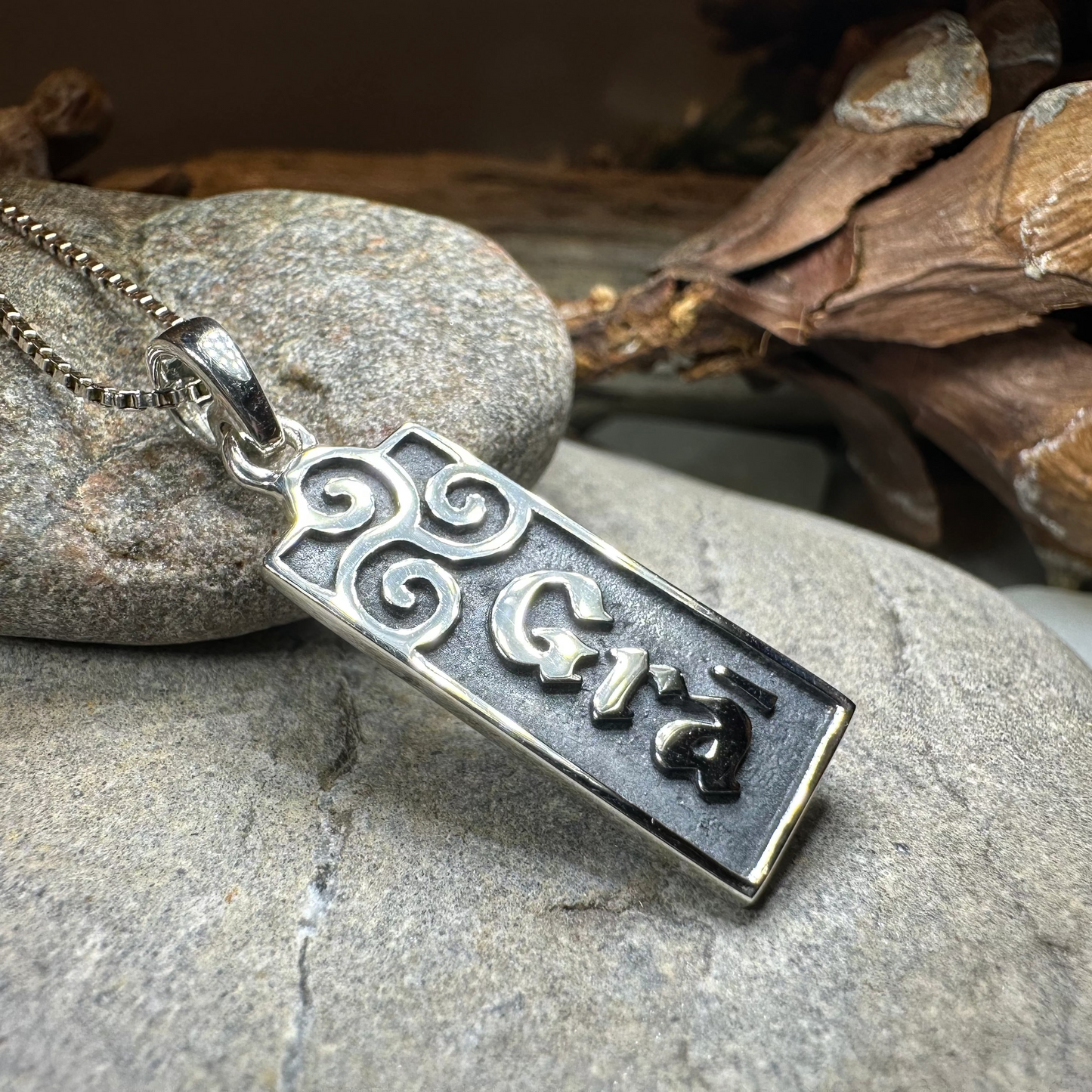 Irish Gaelic Love Grá Necklace in Sterling Silver