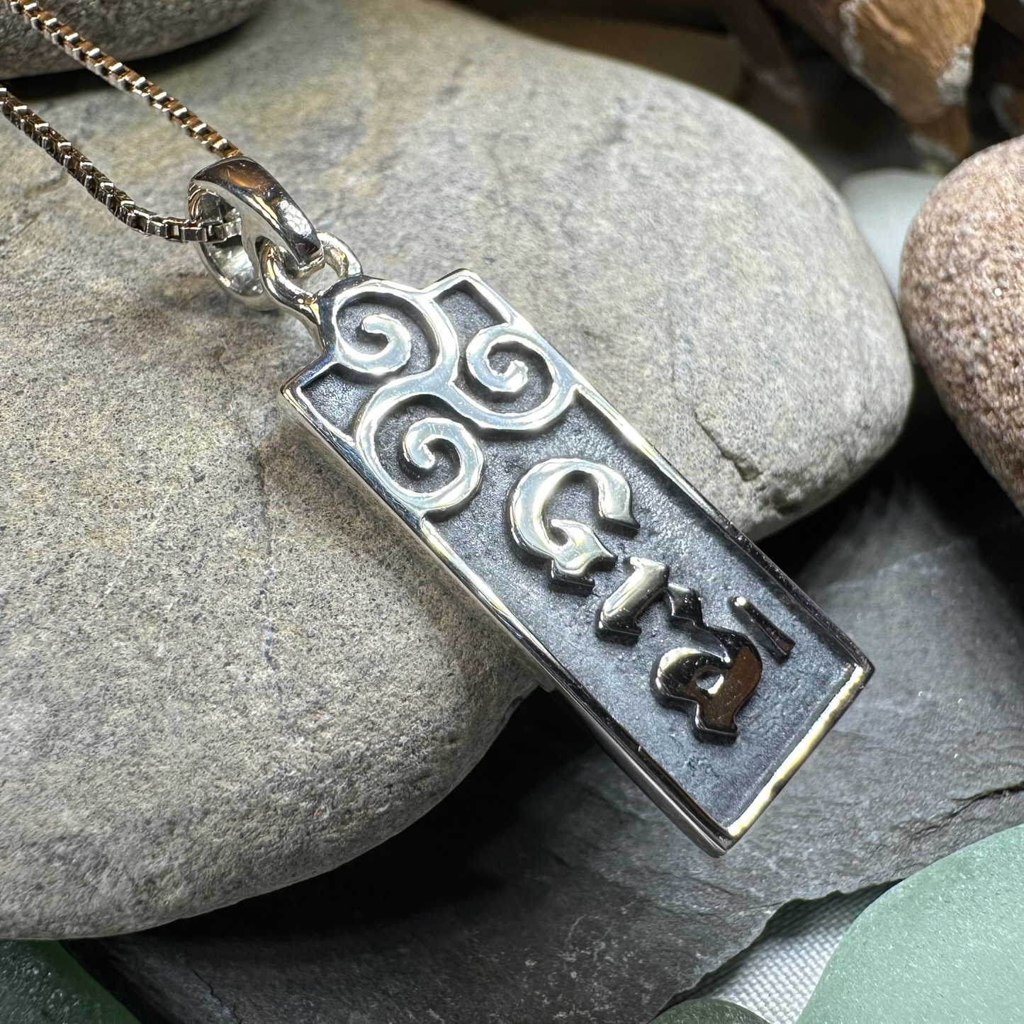 Irish Gaelic Love Grá Necklace in Sterling Silver