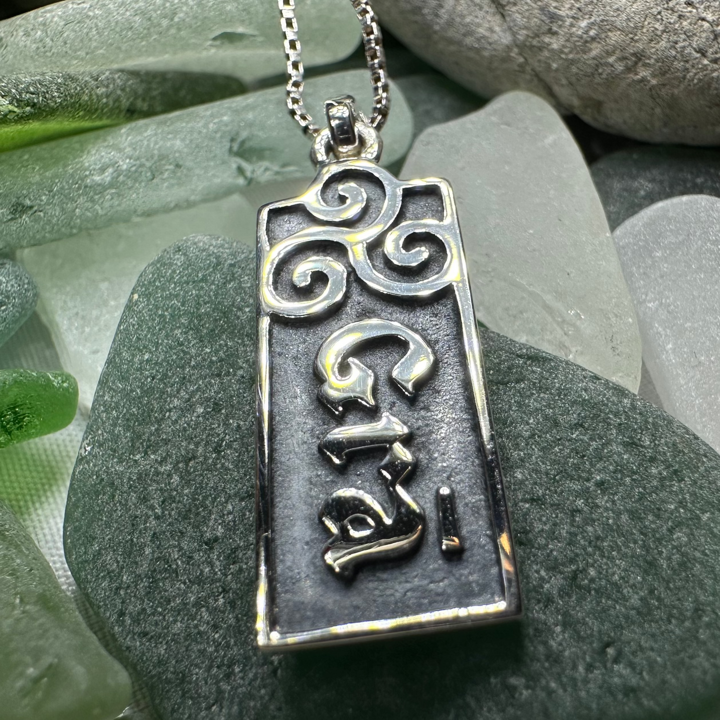 Irish Gaelic Love Grá Necklace in Sterling Silver