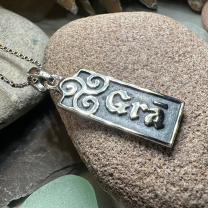 Irish Gaelic Love Grá Necklace in Sterling Silver