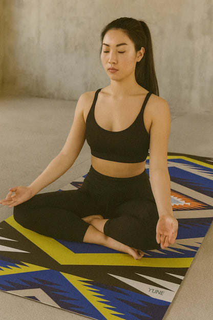 Romeo “Love at First Flow” Yoga Mat – 6mm Non-Slip, Eco-Friendly (Multicolor)