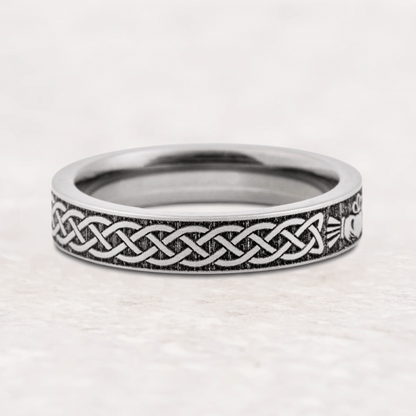 The Brigid - Women's Claddagh Ring / Celtic Wedding Ring - Titanium