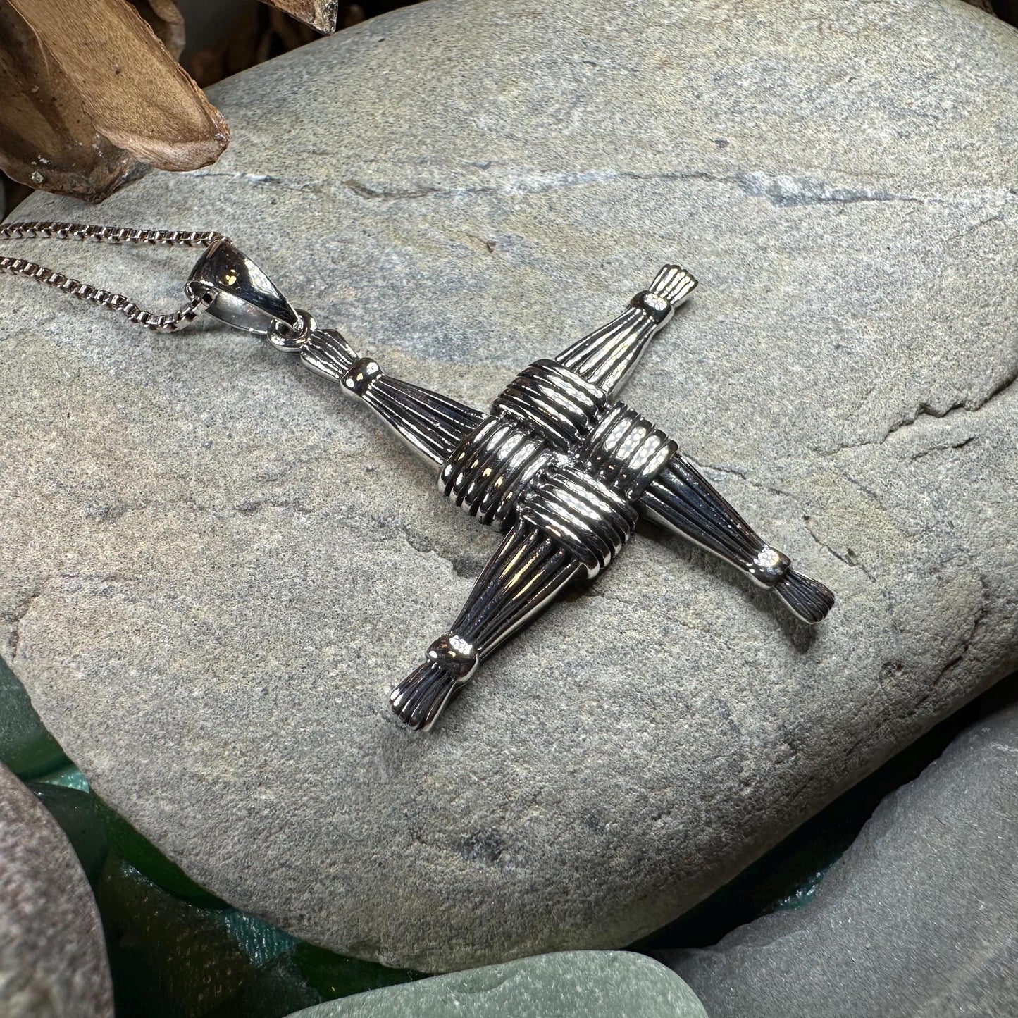 Glan (Pure) Large Saint Brigid's Cross Necklace