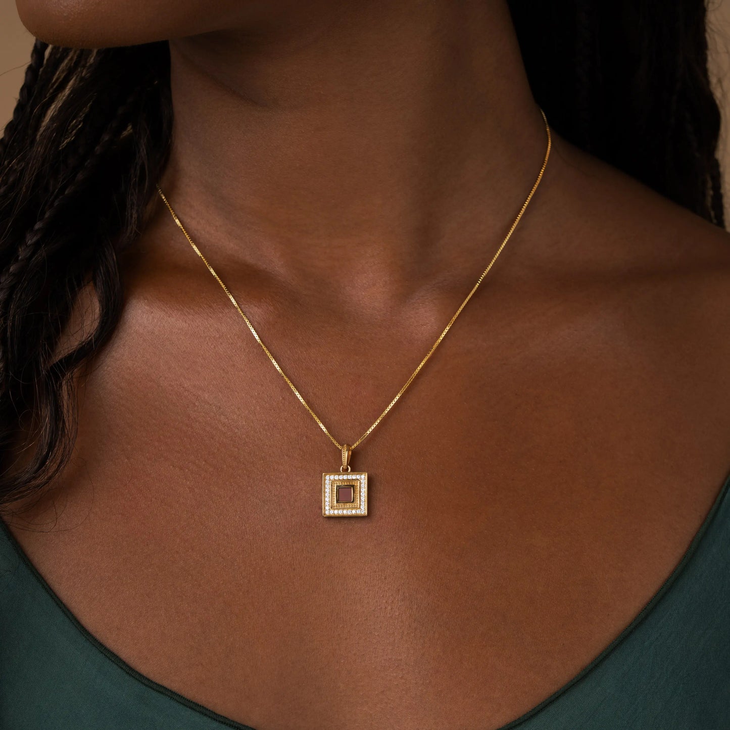 Eternal Wisdom Bible Nano Chip Necklace - Entire New Testament, King James Version